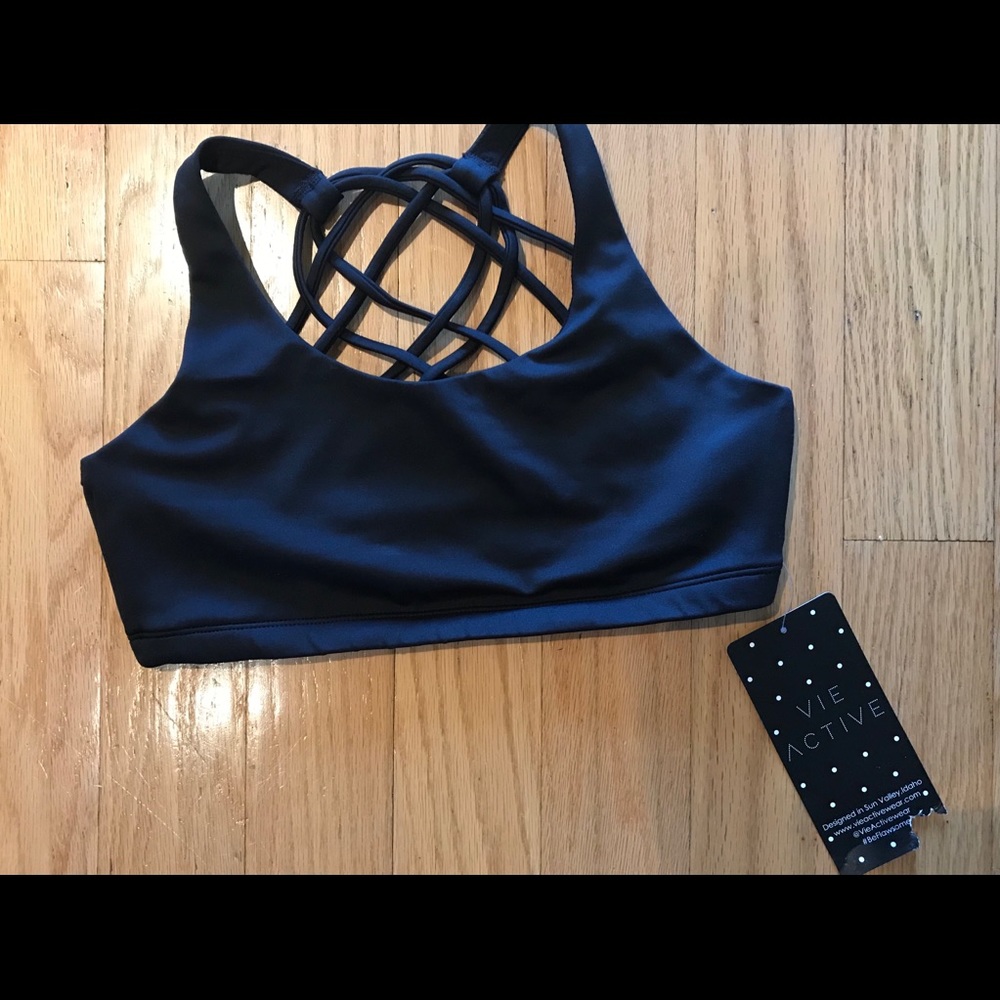 Vie sports bra NWT